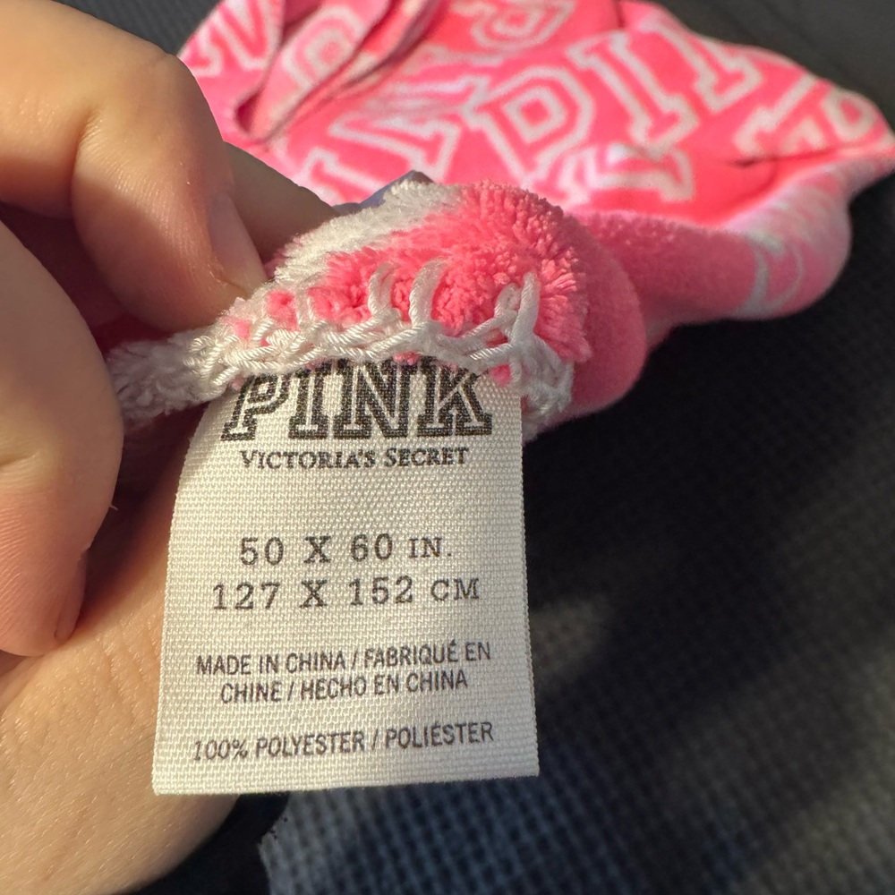 PINK Victoria's Secret Pink and White Throw Blanket - Picture 3 of 3